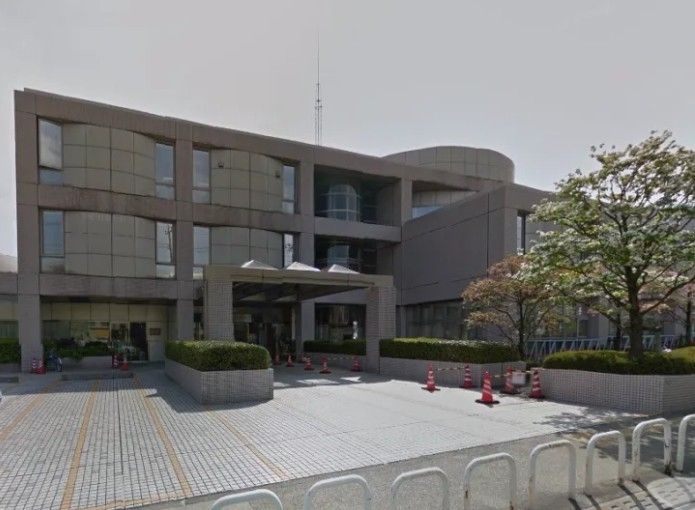 図書館　世田谷区立中央図書館（図書館）まで1057m
