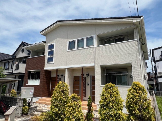 建物外観　落ち着いた雰囲気の外観です