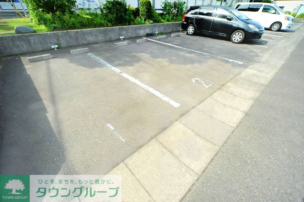 駐車場　駐車場