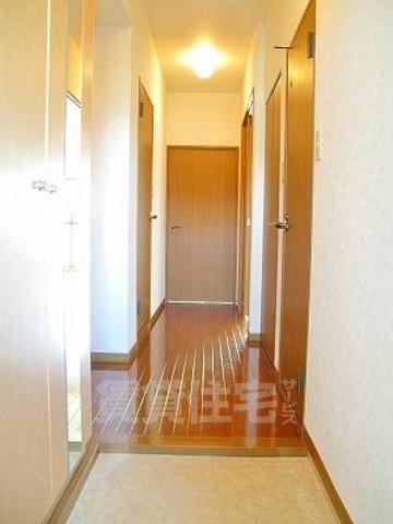 西鉄天神大牟田線 大橋駅 徒歩21分 8階建 築30年の玄関写真