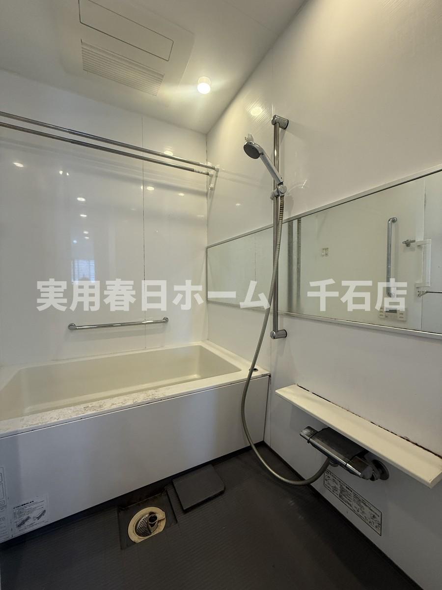 バス・シャワールーム　※同間取り別部屋参考写真　クリーニング前