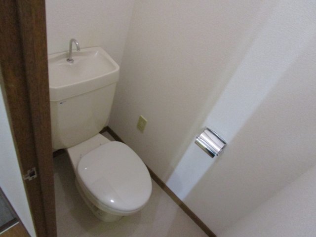 【刈谷市寿町のマンションのトイレ】