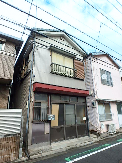 神奈川本町一戸建IIIの建物外観