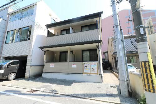 【京都市下京区月見町のマンションの建物外観】