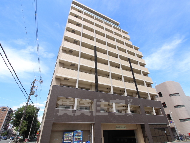 京都市下京区七条御所ノ内南町のマンションの建物外観