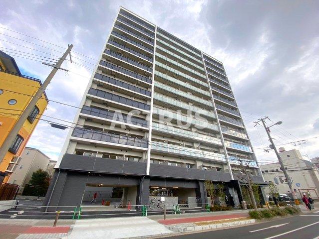 大阪市東住吉区北田辺のマンションの建物外観