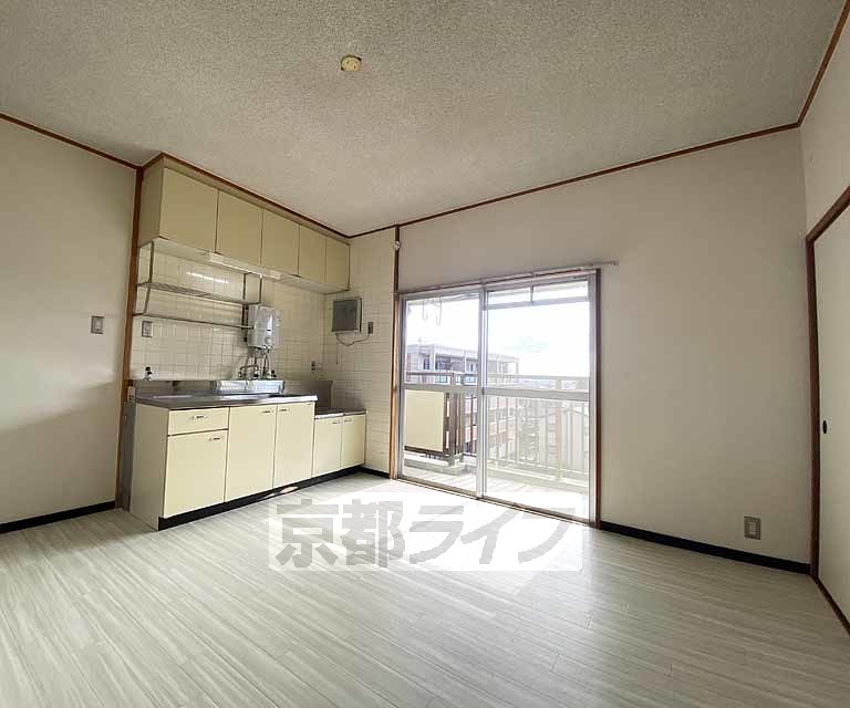 居室・リビング　ＪＲ太秦駅徒歩５分の好立地物件！