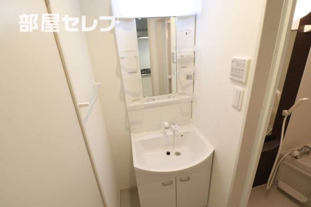 洗面設備　※新築のため、同タイプの写真です。