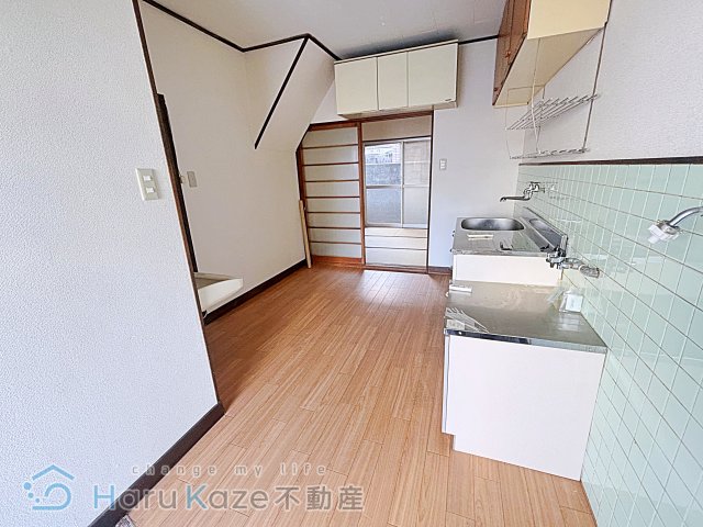 名鉄名古屋本線 堀田駅 徒歩8分 2階建 築52年の居間写真