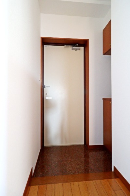 玄関　図面と現状に相違がある場合には現状を優先