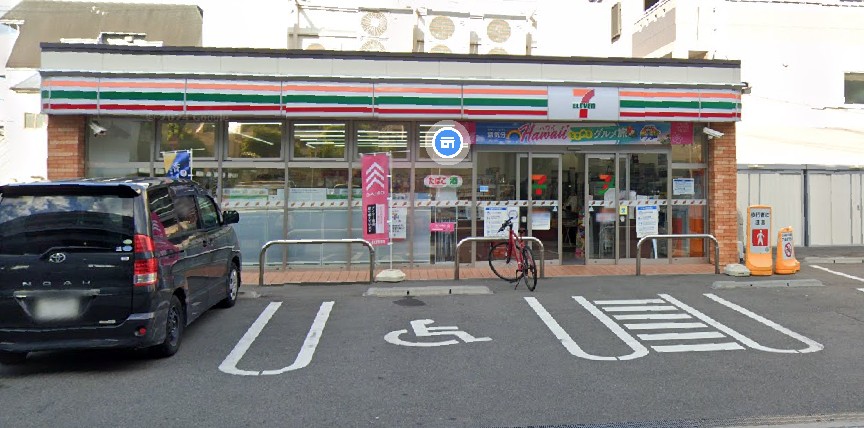 コンビニ　セブンイレブン 大阪春日出中1丁目店（コンビニ）まで440m