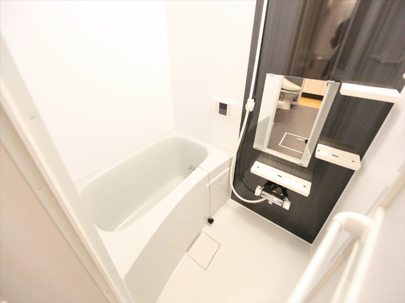 バス・シャワールーム　追い焚き機能付　オートバス機能付バスルーム
