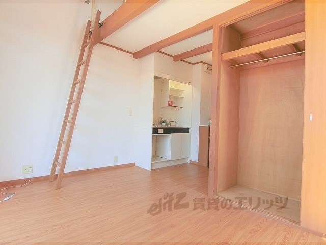 居室・リビング　洋室