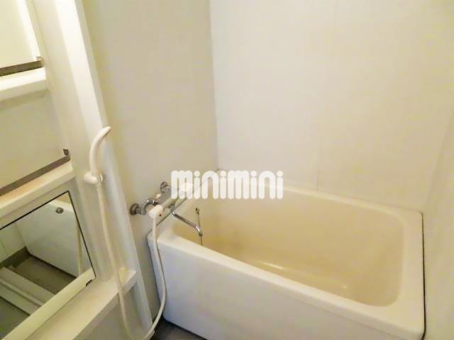 バス・シャワールーム　鏡付浴室