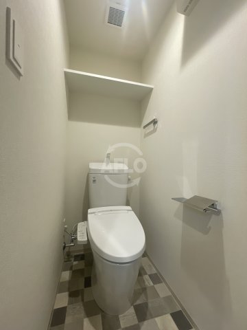 トイレ　ファステート難波ヴィラント　温水洗浄便座