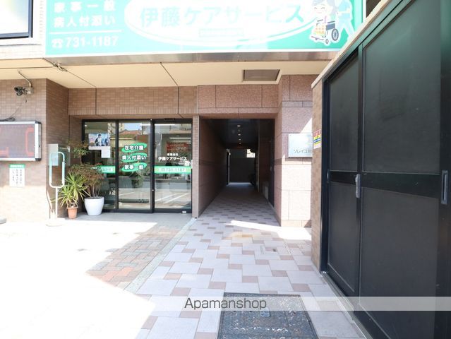 エントランス　エントランス