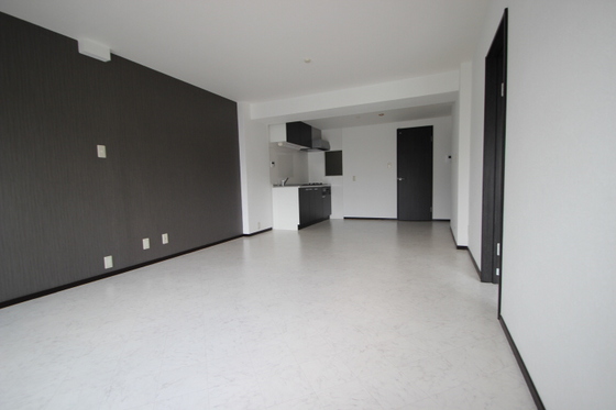 居室・リビング　※別号室の写真です　現況と異なる場合は現況優先です