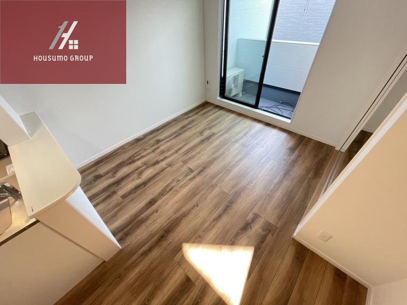 居室・リビング　こちらのリビングで趣味の時間をお楽しみください