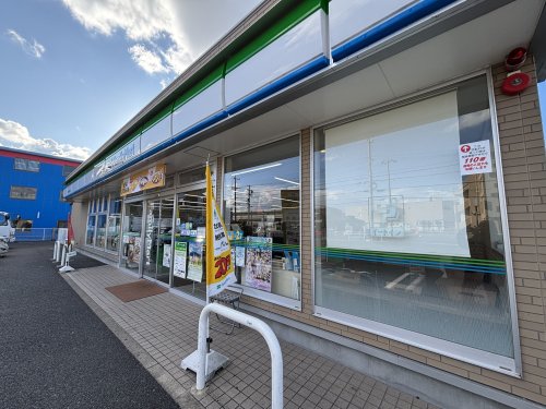 コンビニ　ファミリーマート　刈谷井ヶ谷店（コンビニ）まで236m
