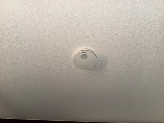 セキュリティ　居室の火災報知器を新品に交換し安全性はバッチリ