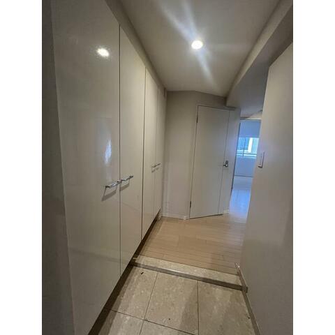 玄関　シューズボックスございます♪