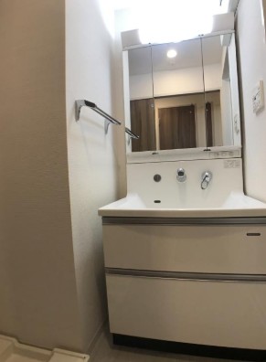 洗面設備　★収納付き、独立洗面台★