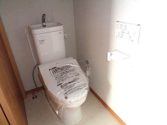 トイレ　トイレ