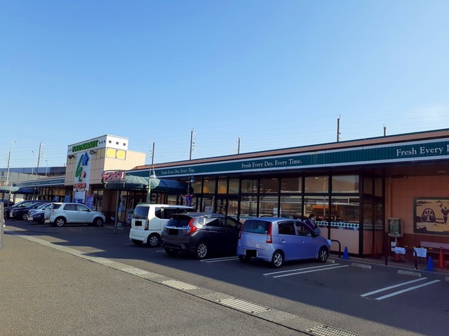 スーパー　フレスタ三原店（スーパー）まで290m