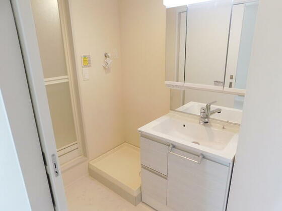洗面設備　※同一間取りの別部屋参考写真です※