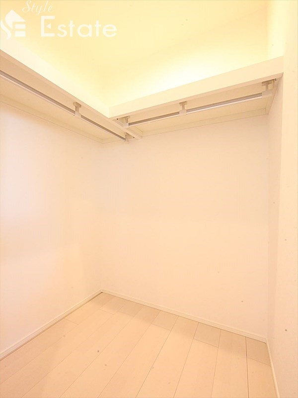 収納　ウォークインクローゼット