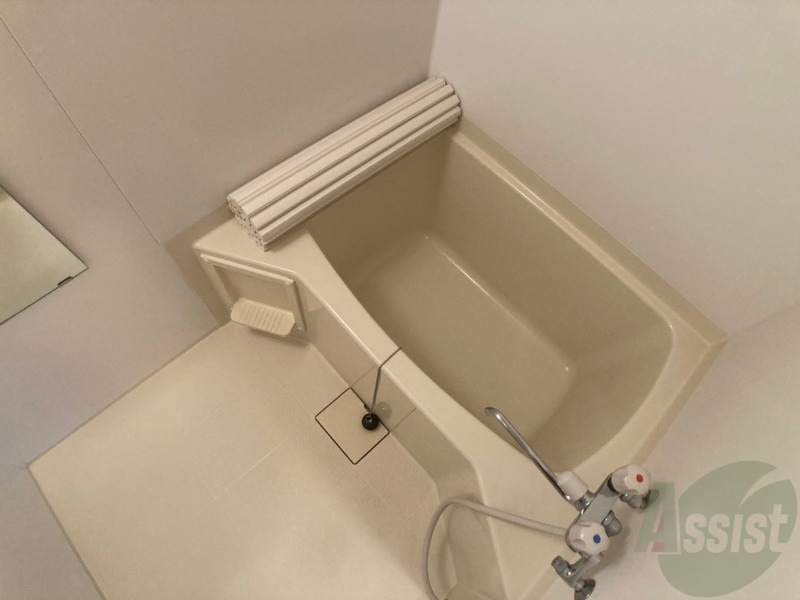 バス・シャワールーム　お風呂です。ゆっくりお風呂につかるのも体に良いですね～