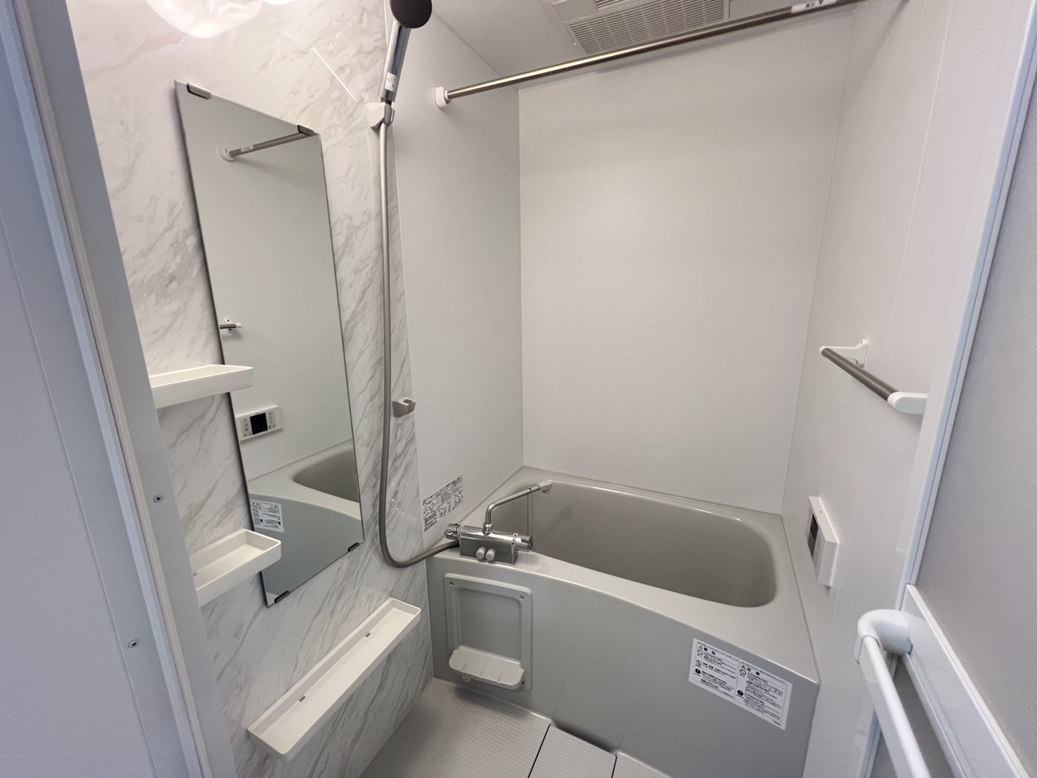 バス・シャワールーム