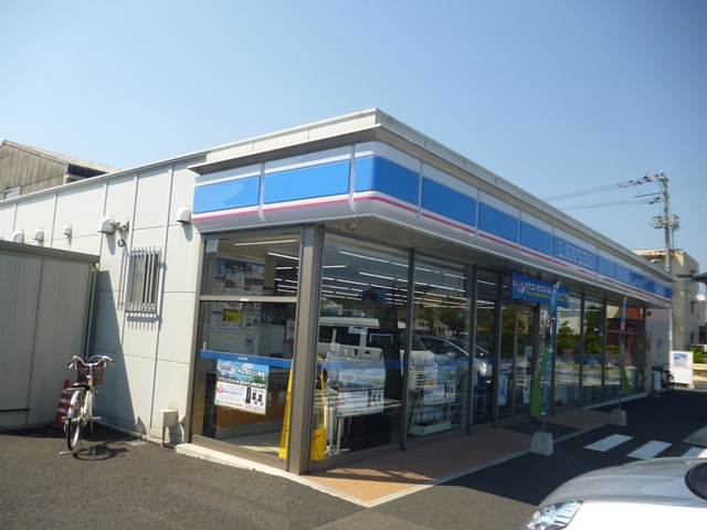 コンビニ　ローソン（コンビニ）まで352m