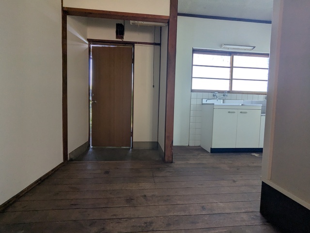 春日荘の居間写真