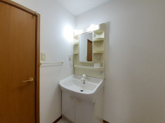 洗面設備　忙しい朝には欠かせない洗面所です