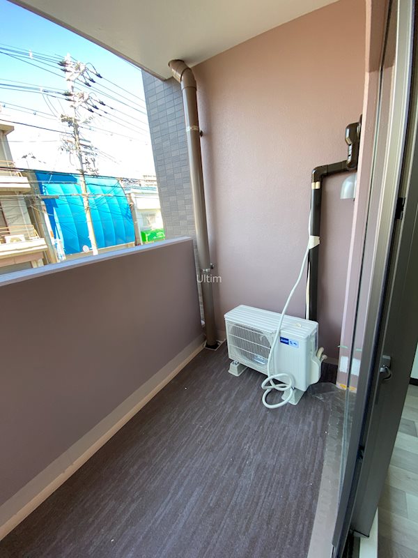 バルコニー　違うお部屋の写真です。ご参考までに