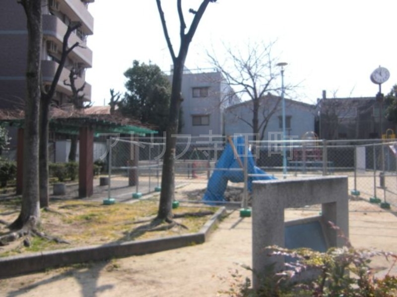 公園　小路西公園（公園）まで732m