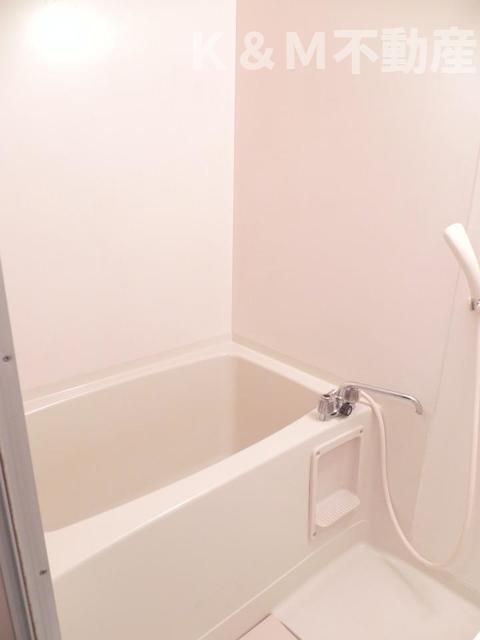 バス・シャワールーム　お風呂で日々の疲れを落としましょう