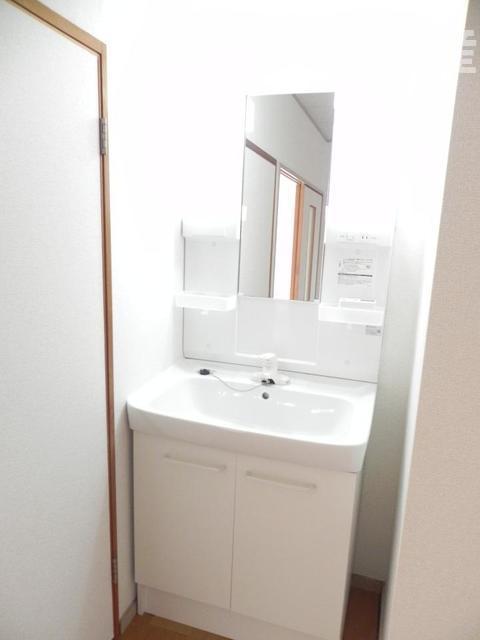 洗面設備　広い洗面スペース