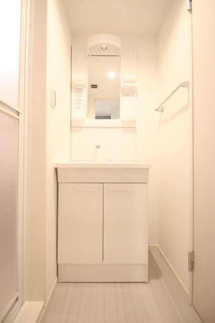 洗面設備　※別室の参考写真の為、現況優先です。