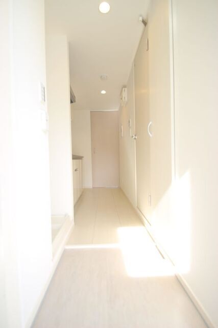 玄関　※別室の参考写真の為、現況優先です。