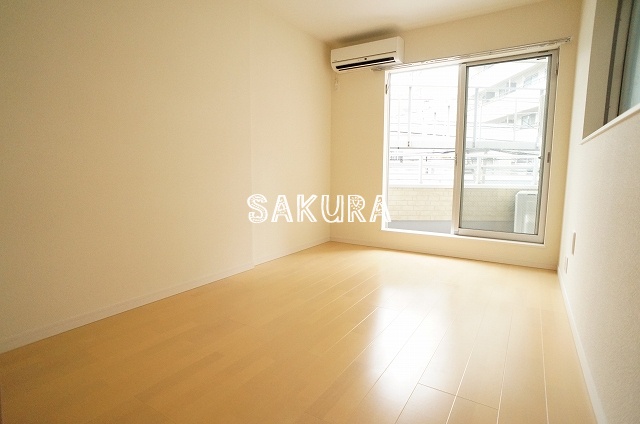 その他設備　室内エアコン付き♪