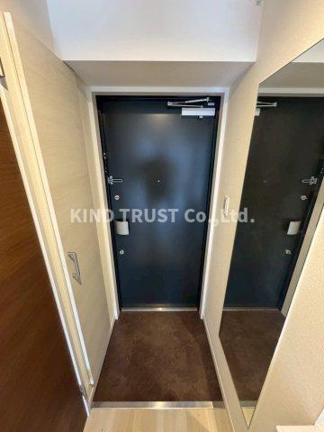 玄関　収納もある玄関です