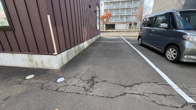 駐車場　駐車場