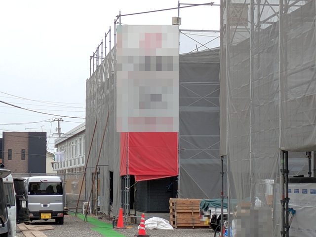 建物外観　建築中