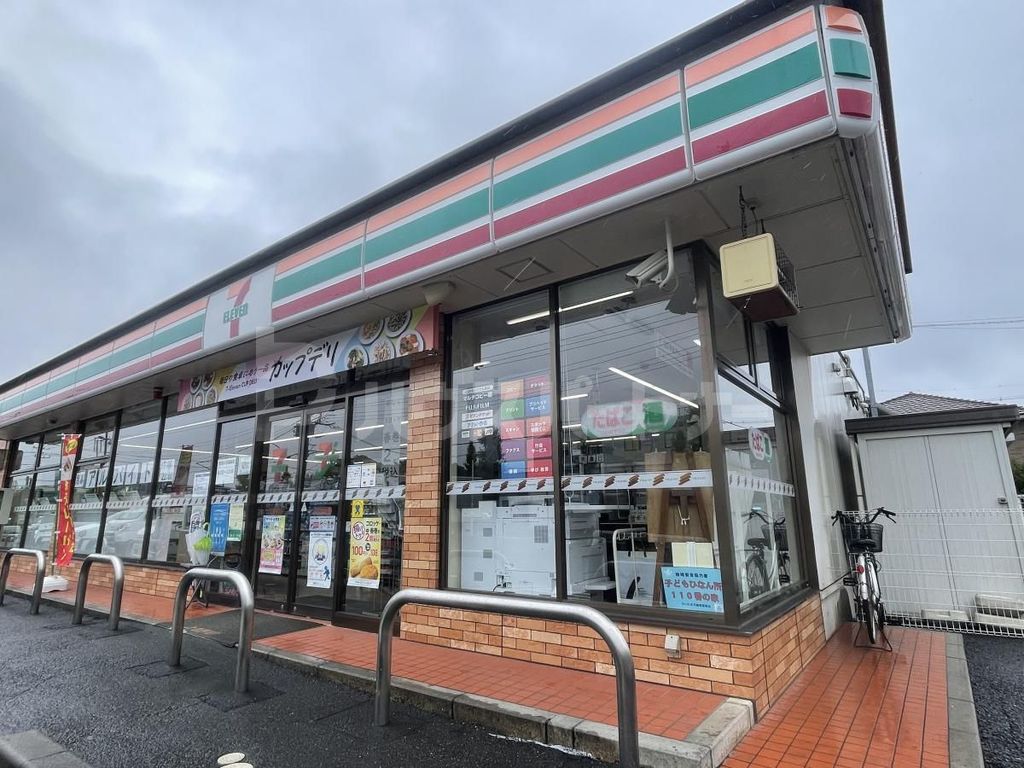 コンビニ　セブン-イレブン さいたま本郷町店（コンビニ）まで450m