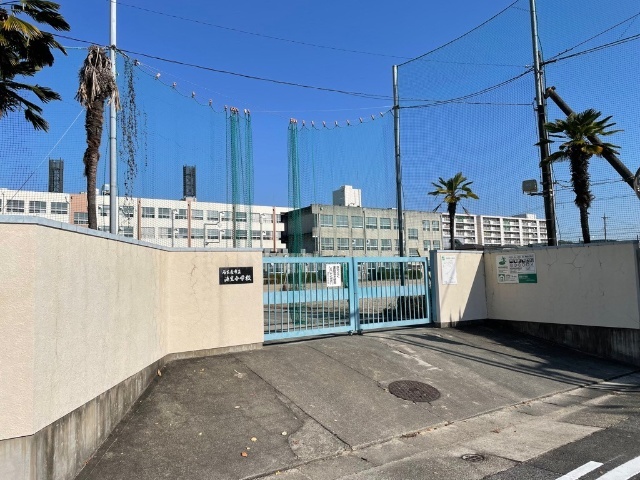 小学校　名古屋市立浦里小学校（小学校）まで418m