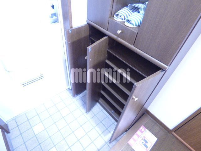 その他　高さ調節が出来るので傘も収納出来ます。