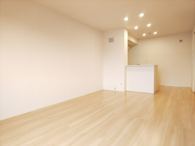 居室・リビング　明るいお部屋