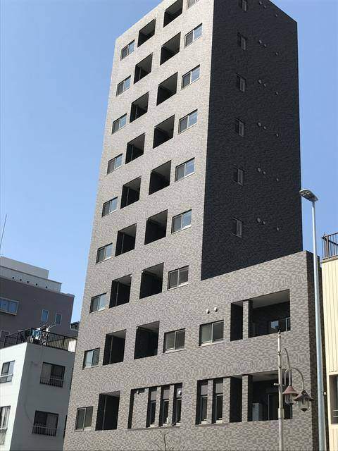 建物外観　オートロック完備
